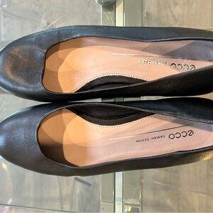 Ecco Women's Elegant Black Leather Loafers